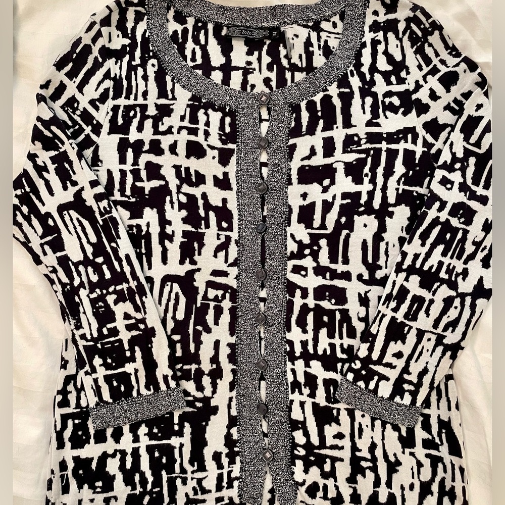 ZOZO sweater